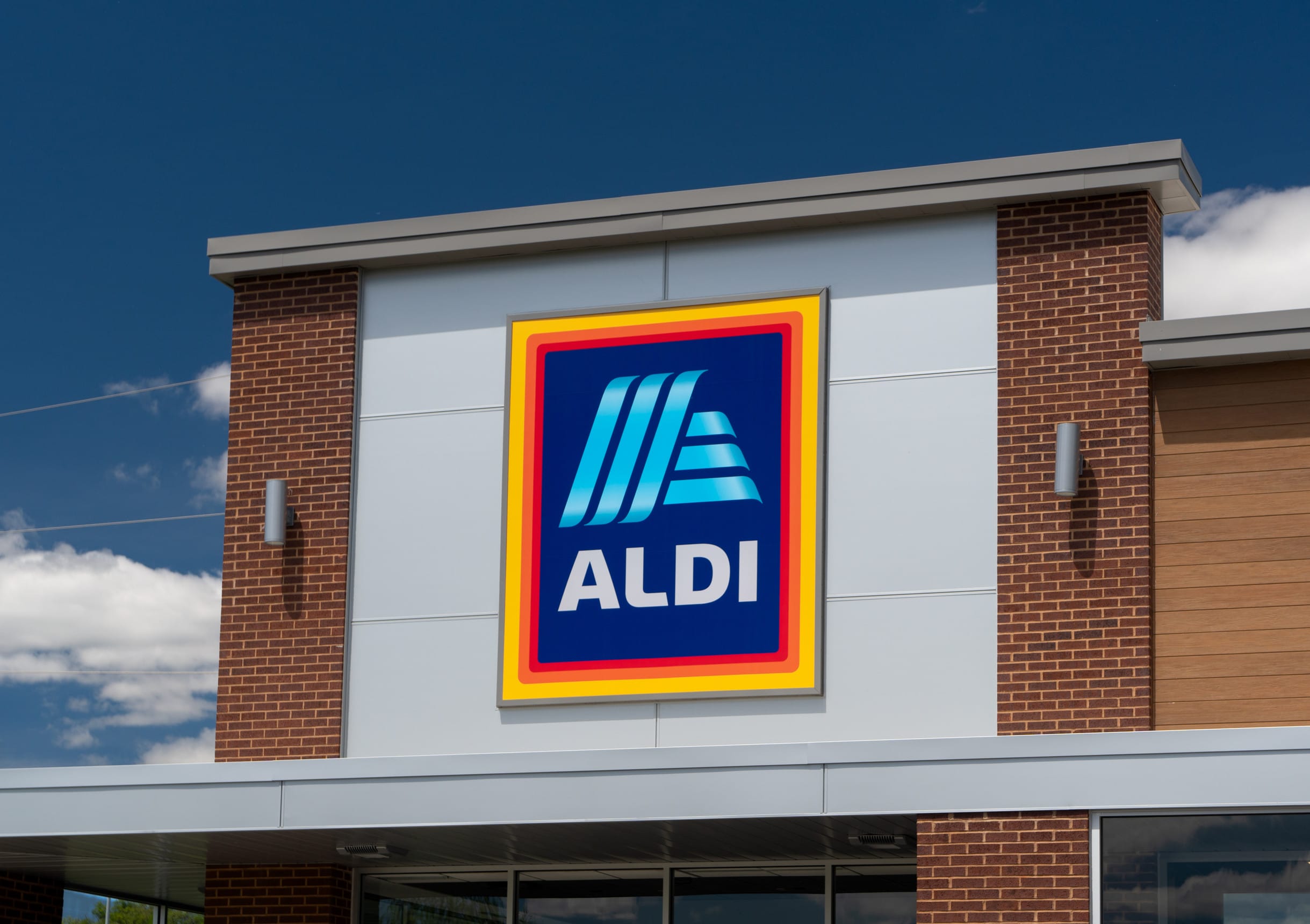 how to save money on groceries - Aldi