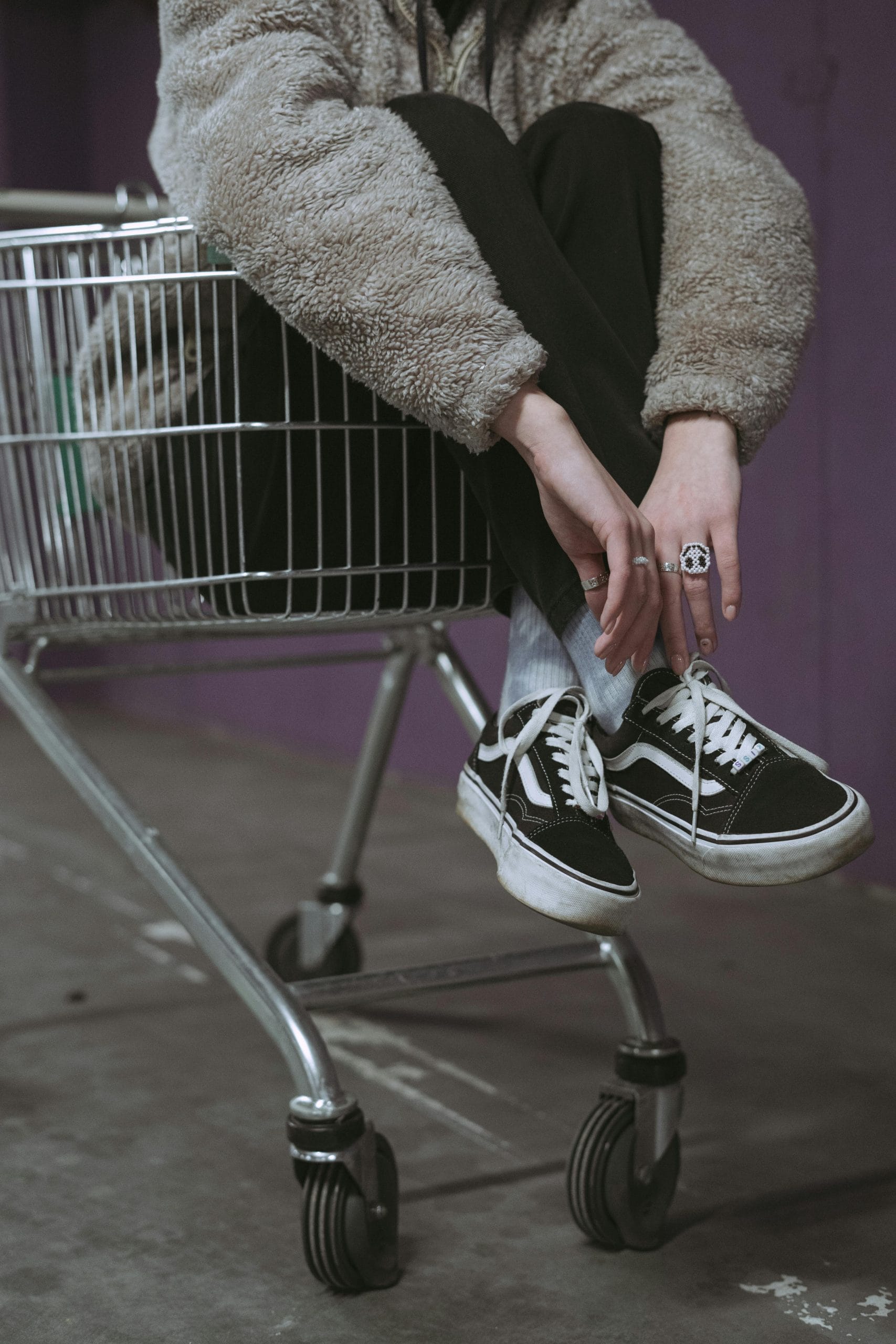 10 Reasons Your Friends Won't Go Shopping With You