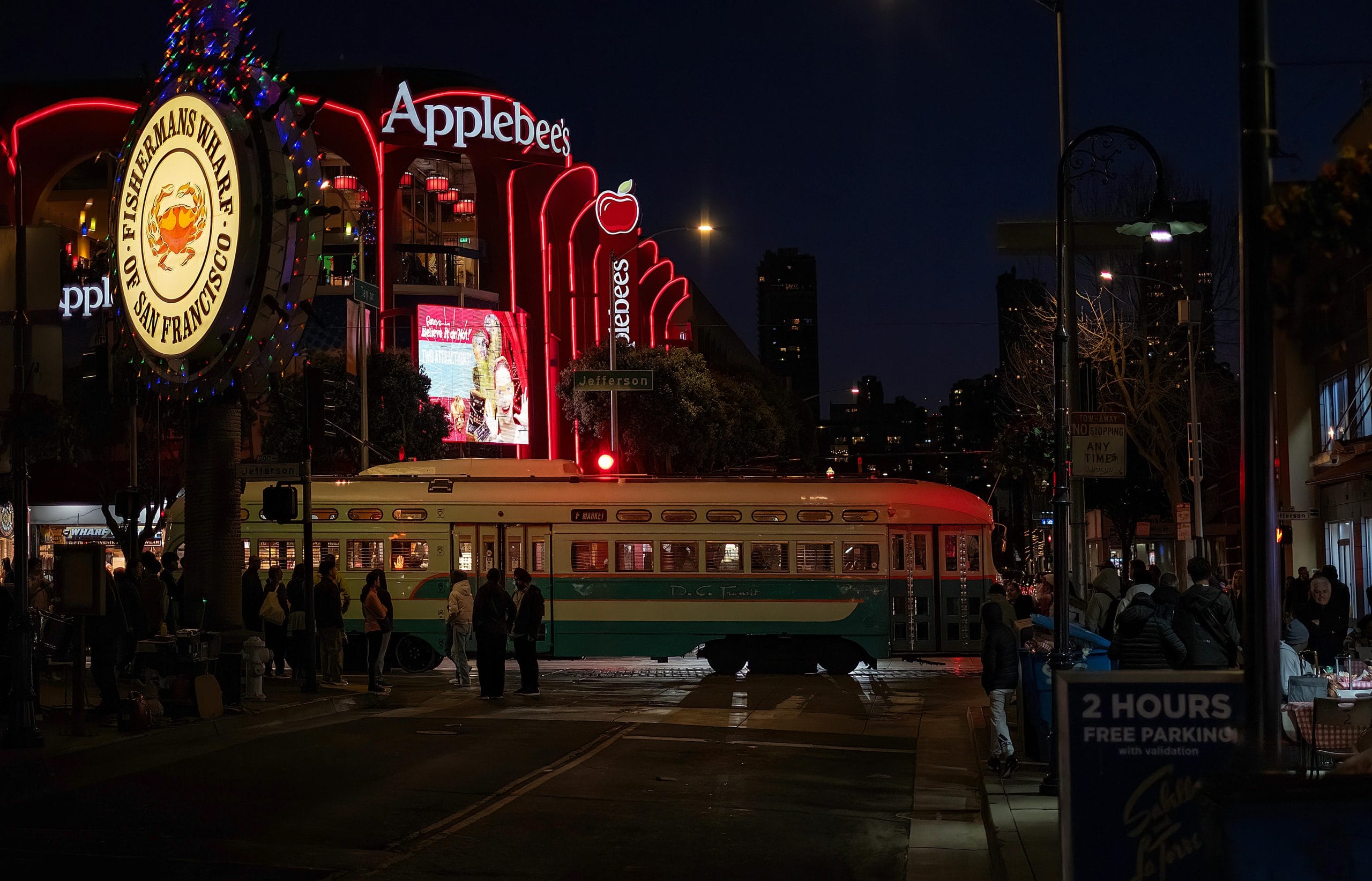 7 Restaurant Chains That Quietly Closed Dozens of Locations