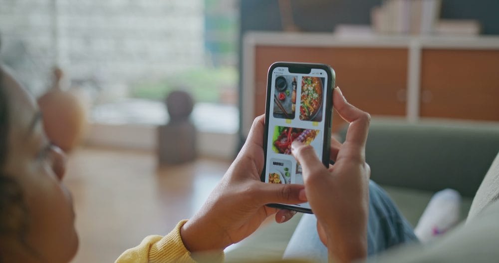 The "Flash Sale" Apps Fighting Food Waste: How to Score 50% Off Groceries Before You Even Enter the Store