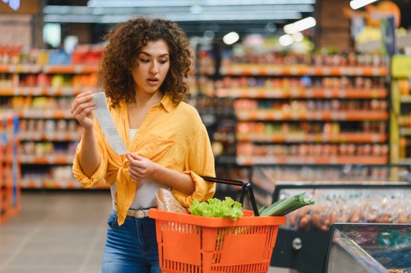 5 Shopping Secrets for Families Living on a Tight Budget in 2026